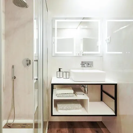 Rb Ganfei House *